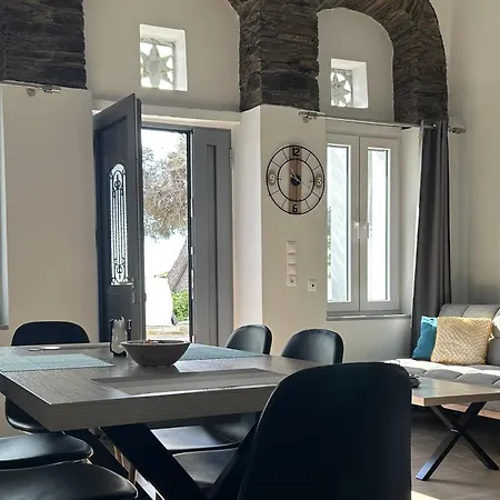 بيت للعطل Metaxana Chatzirados